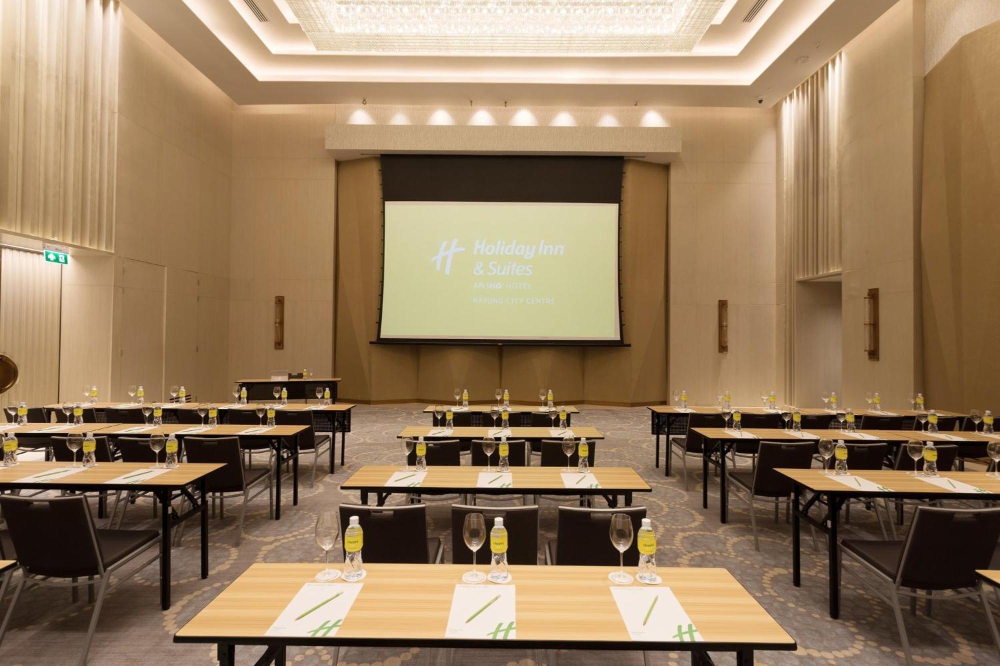 Holiday Inn & Suites Rayong City Centre By Ihg Экстерьер фото